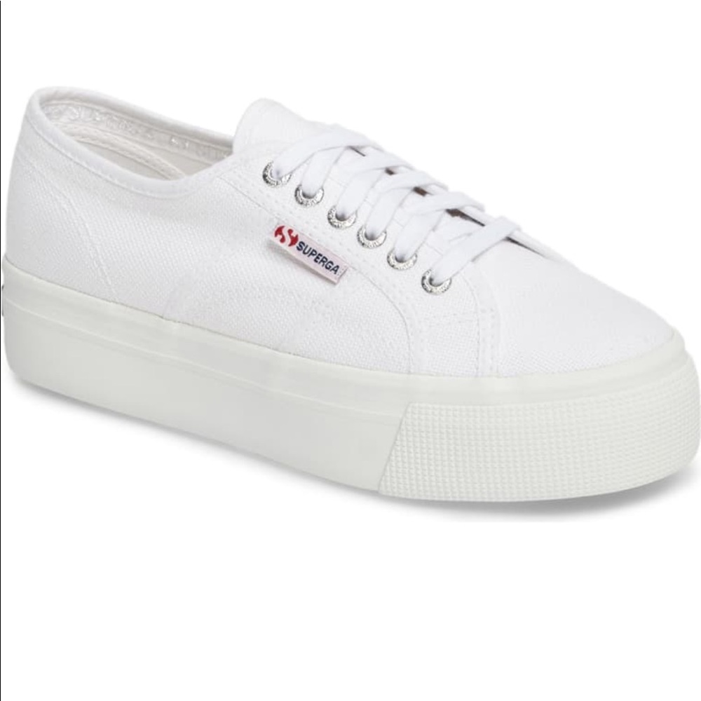 White platform supergas